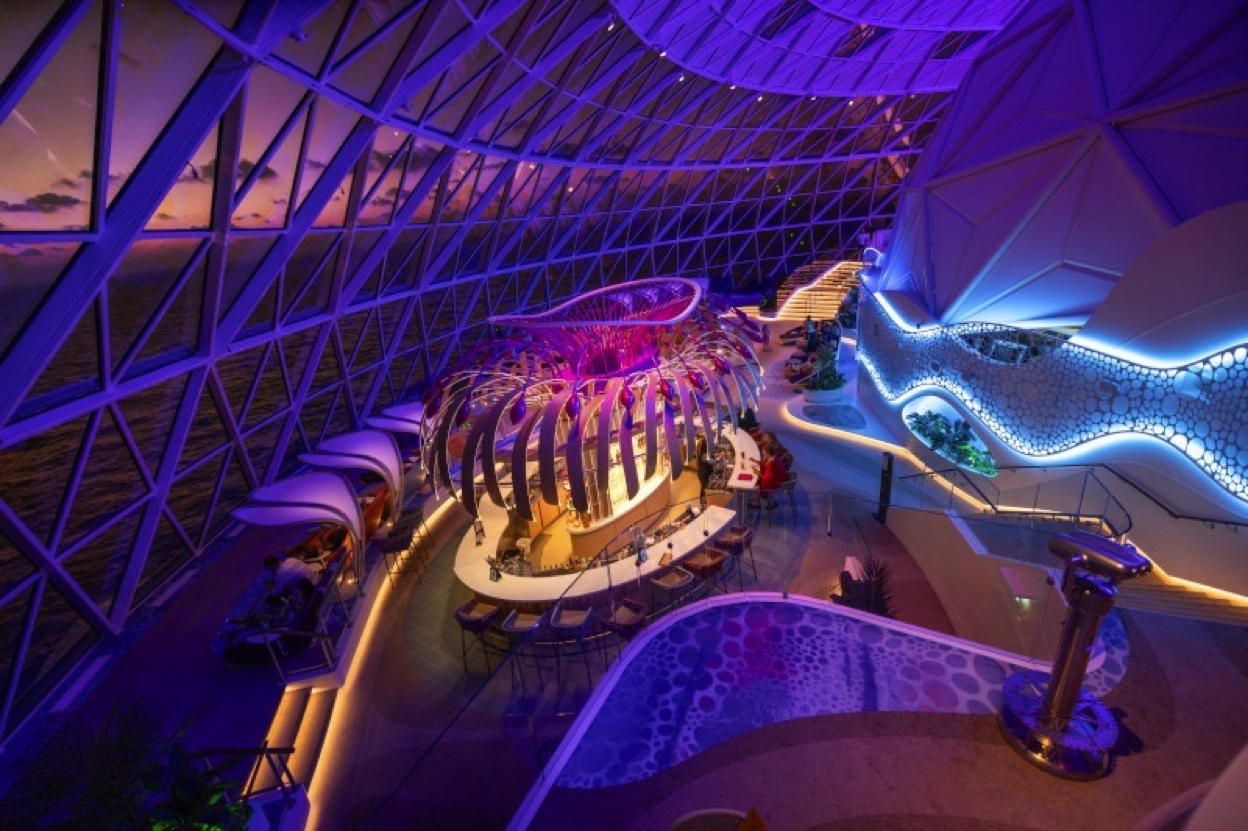 Icon of the Seas - The Overlook℠